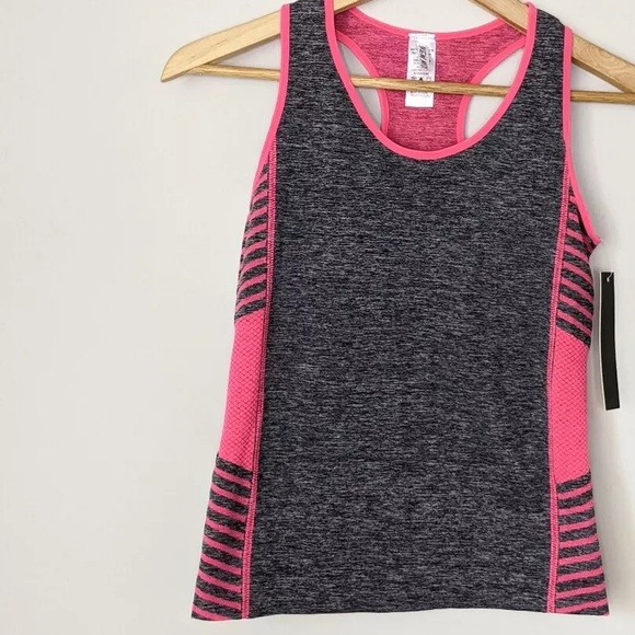 NWOT~NEW MIX 2 matching pieces of Workout Activewear gear Gray Hot Pink One Size - Picture 6 of 11